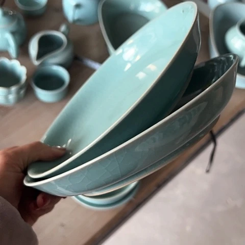 盘w*y汝瓷盘子瑕漏漏