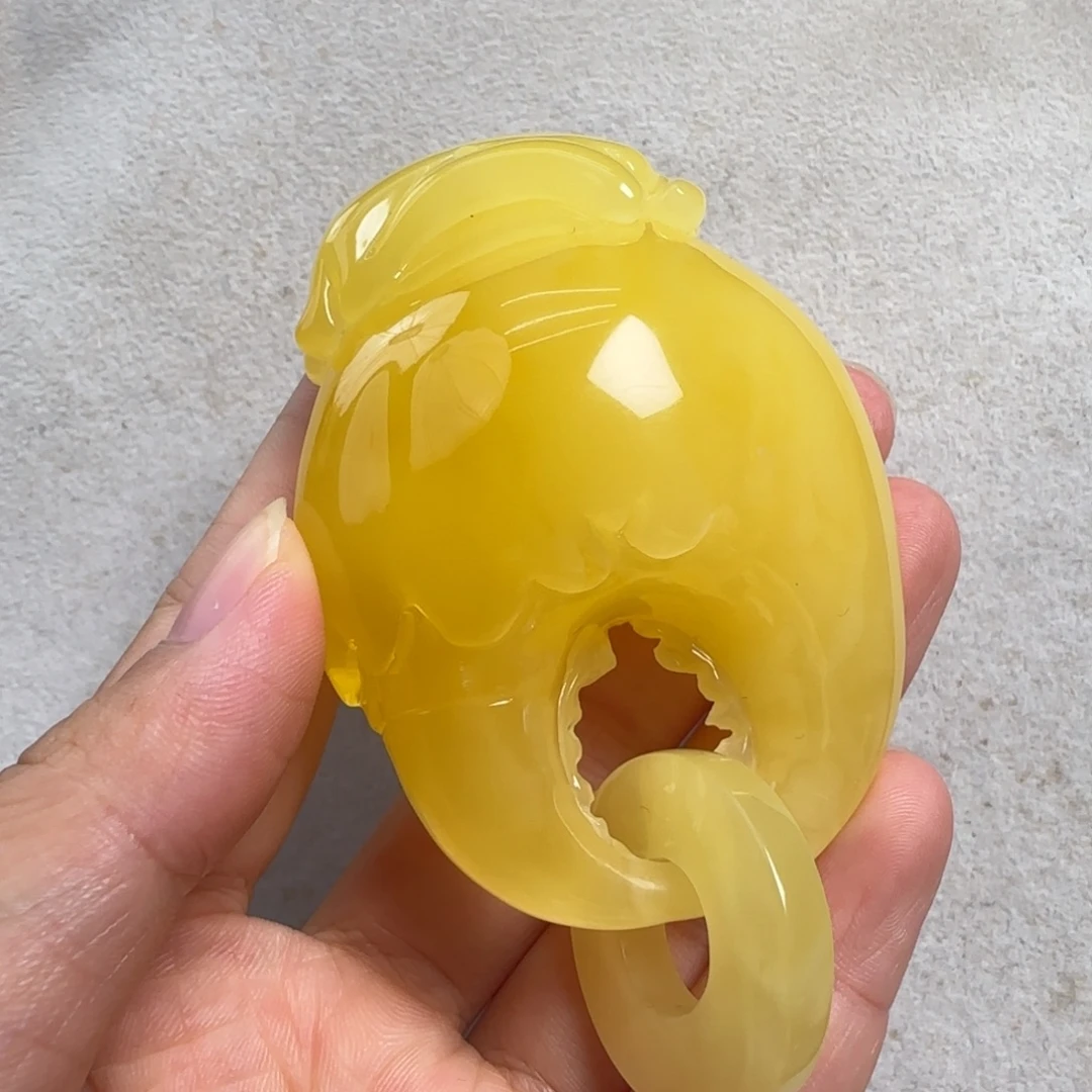 蜜蜡未镶嵌珠宝奇石