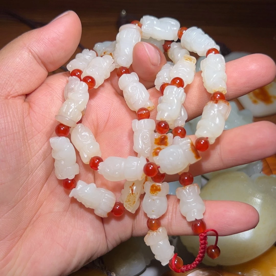 和田玉颈饰未镶嵌