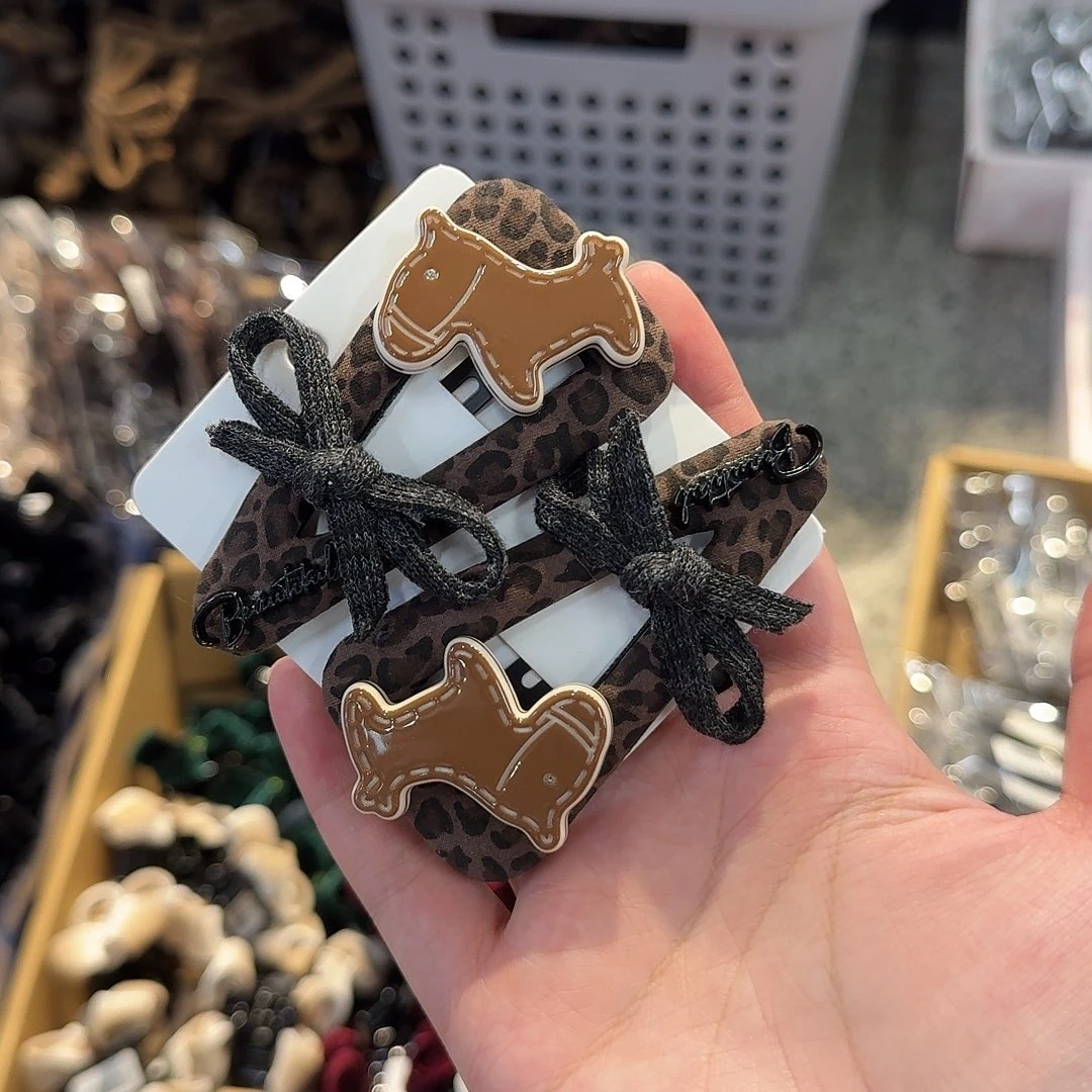 铁合金布艺默认微瑕特价不退换