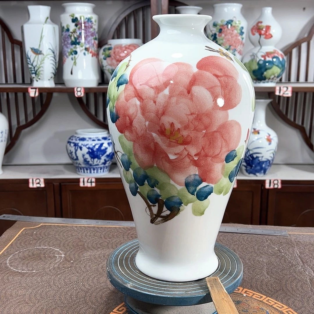 摆件景德镇陶瓷梅红牡花