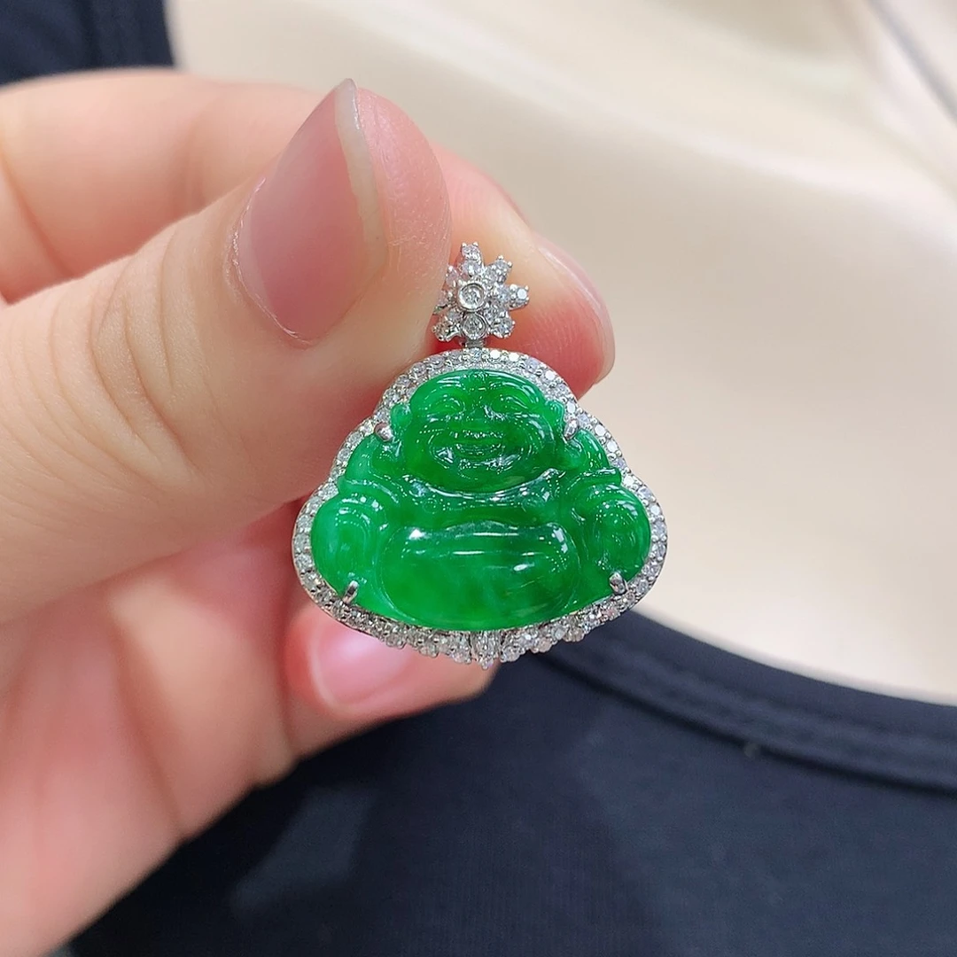 翡翠18K金镶嵌颈饰佛公
