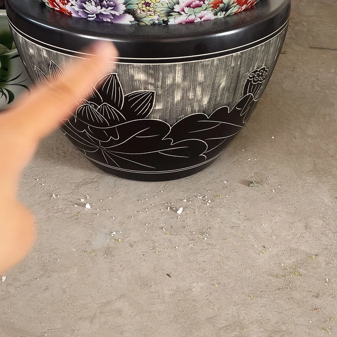 缸52@32➕十字架底座黑莲