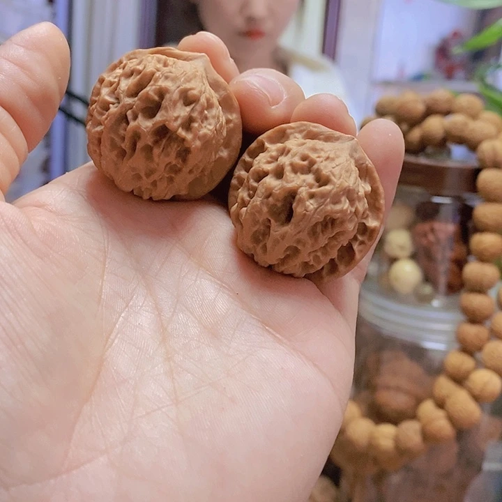 【闪购商品】文玩核桃把件36金锭元宝