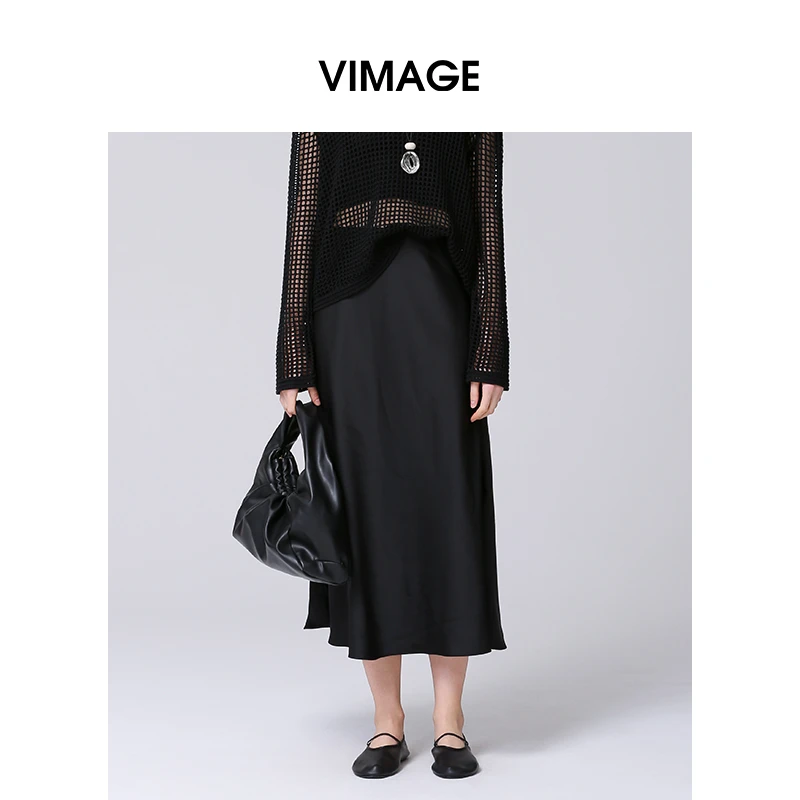 VIMAGE纬漫纪垂坠缎面高腰显瘦高级感百搭纯色半身裙VB2406302