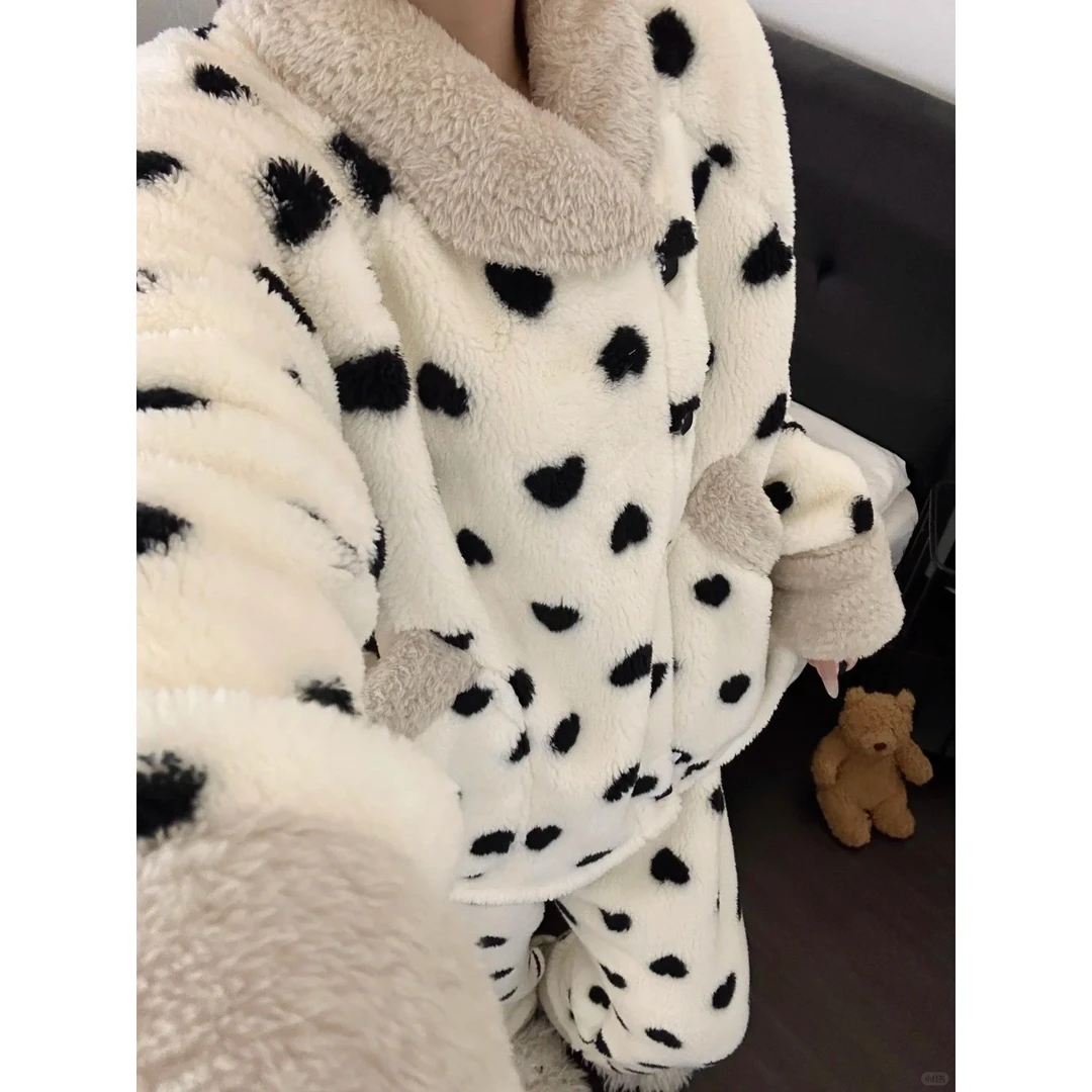 韩版休闲甜美爱心珊瑚绒睡衣女韩系甜美冬季新款舒适保暖外穿套装