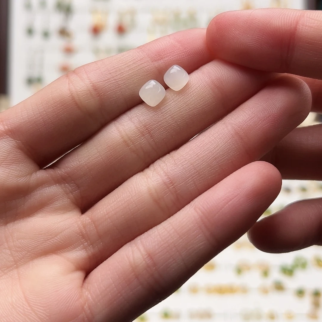 银S925镀金镶嵌和田玉耳饰