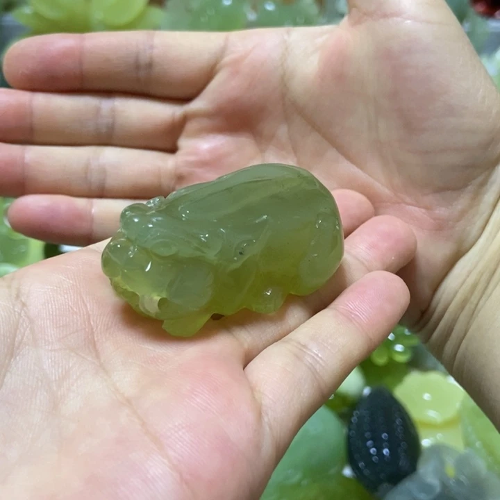 【闪购商品】蛇纹石玉未镶嵌把件