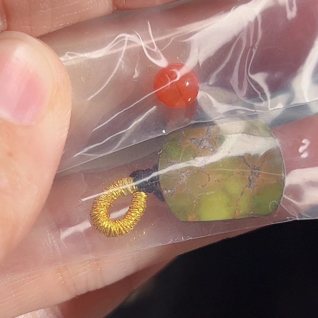 南红玛瑙未镶嵌珠宝奇石