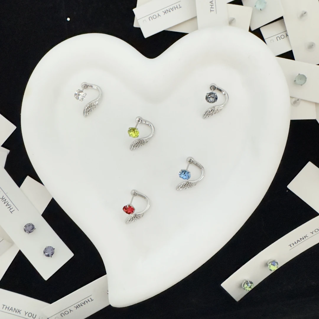 钛钢耳饰 钛钢耳饰 爆闪华子天使羽翼耳骨钉百搭小众独特翅膀缠绕