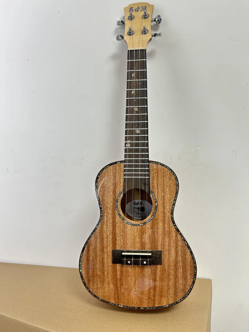 现货全桃花心木SM全单亮光尤克里里23英寸高端男女通用儿童小吉他