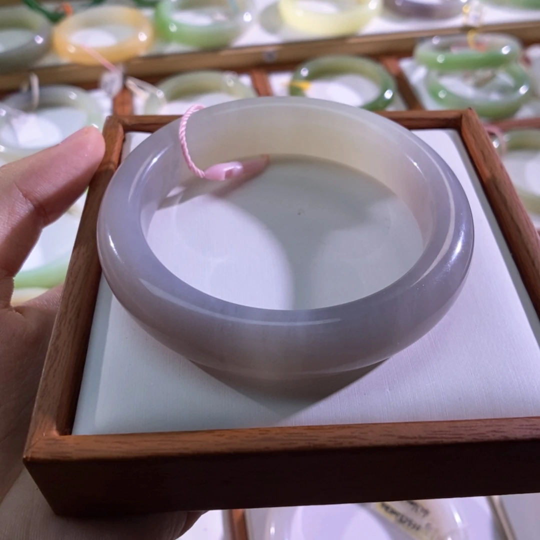 【闪购商品】未镶嵌手镯和田玉