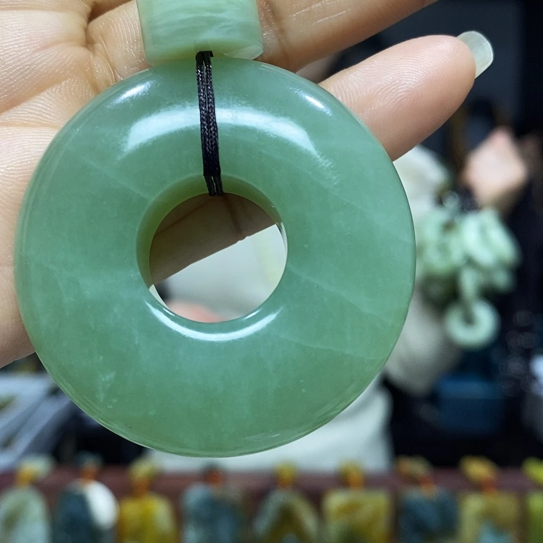 未镶嵌岫玉挂件吊坠