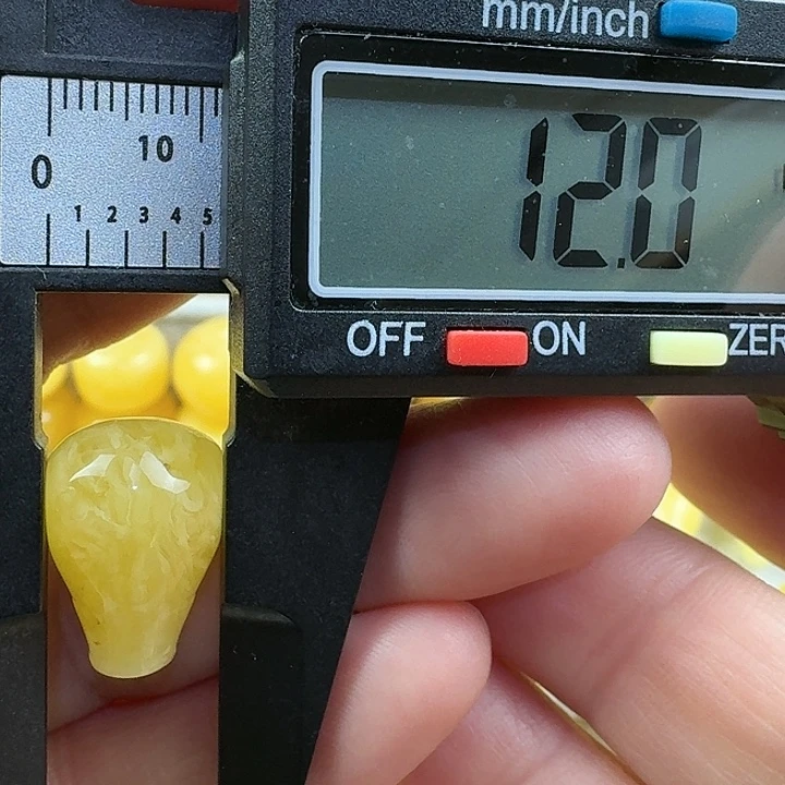 蜜蜡未镶嵌裸石13杂