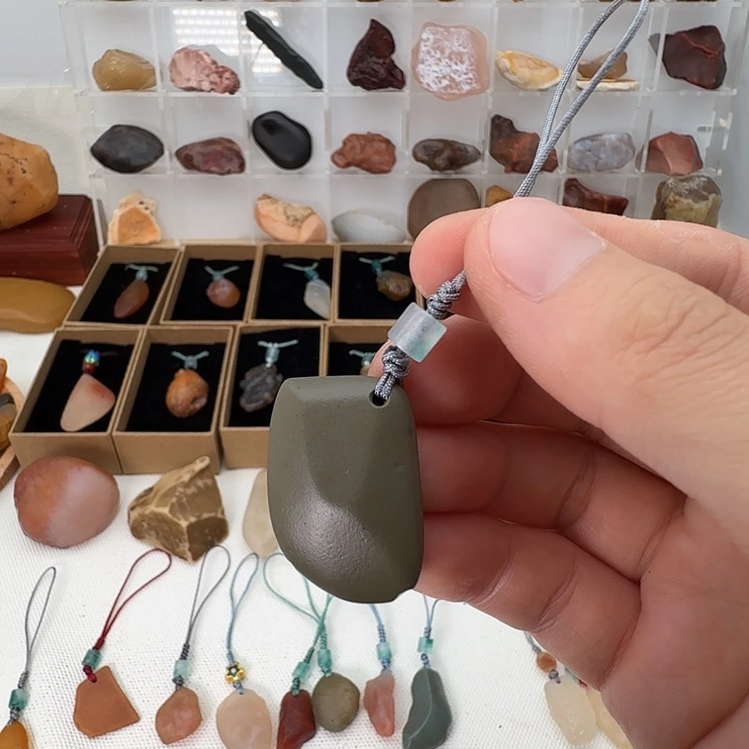 玛瑙/玉髓合金颈饰