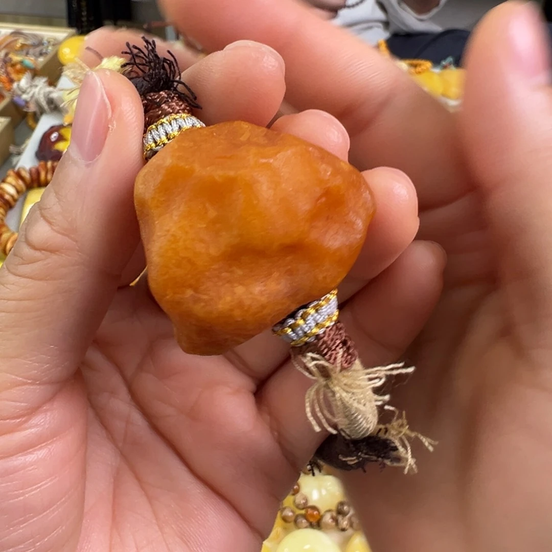 蜜蜡裸石未镶嵌蜜蜡