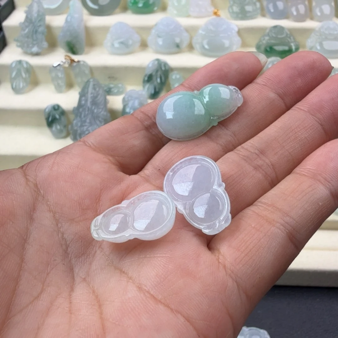 翡翠未镶嵌项链小*福翡翠