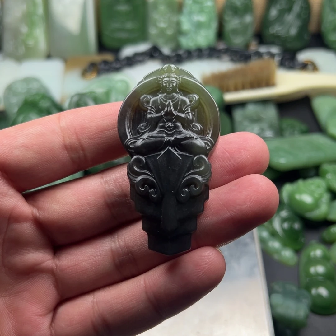 颈饰未镶嵌和田玉