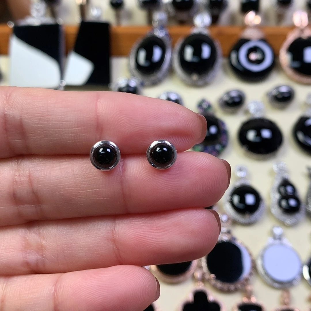 翡翠18K金镶嵌耳饰