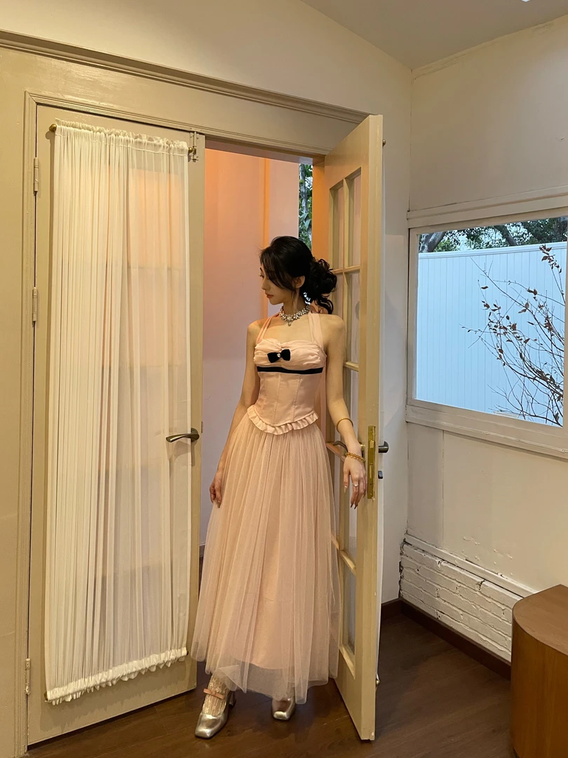 清仓【春日手册】绝美蝴蝶结挂脖收腰上衣法式浪漫粉色网纱裙套装