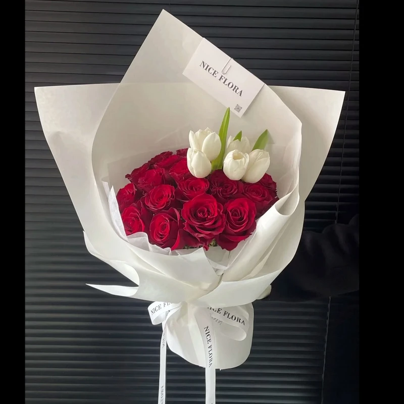 高级红玫瑰郁金香花束鲜花全国同城配送店女友闺蜜生日