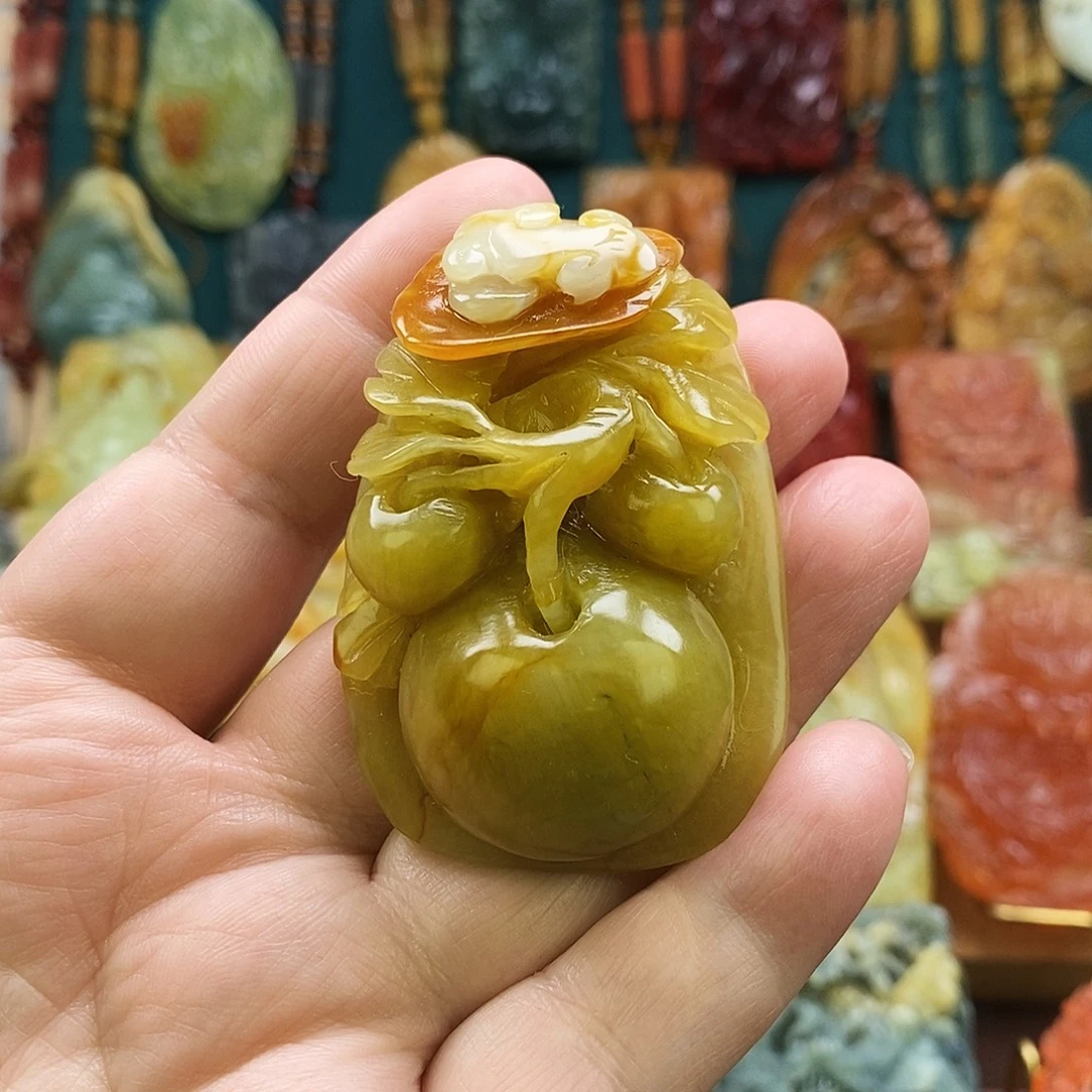 蛇纹石玉未镶嵌颈饰福利如意平安