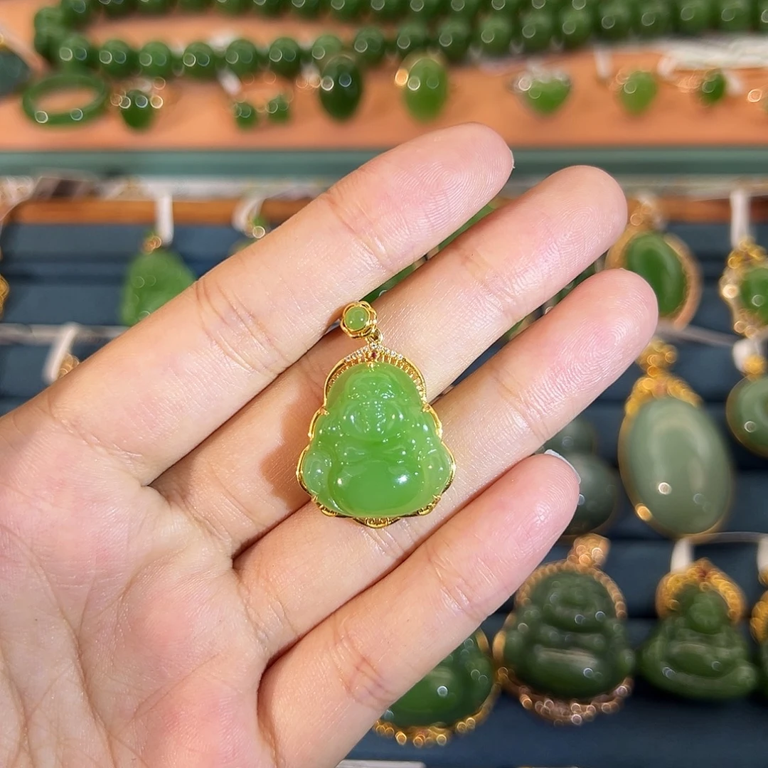 和田玉（碧玉）18K金镶嵌颈饰
