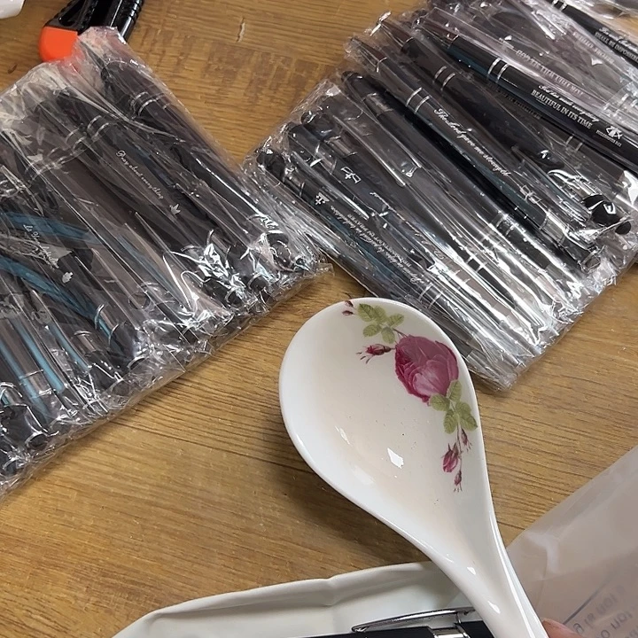 朱泥看图片下单哦发一包金属圆珠笔995