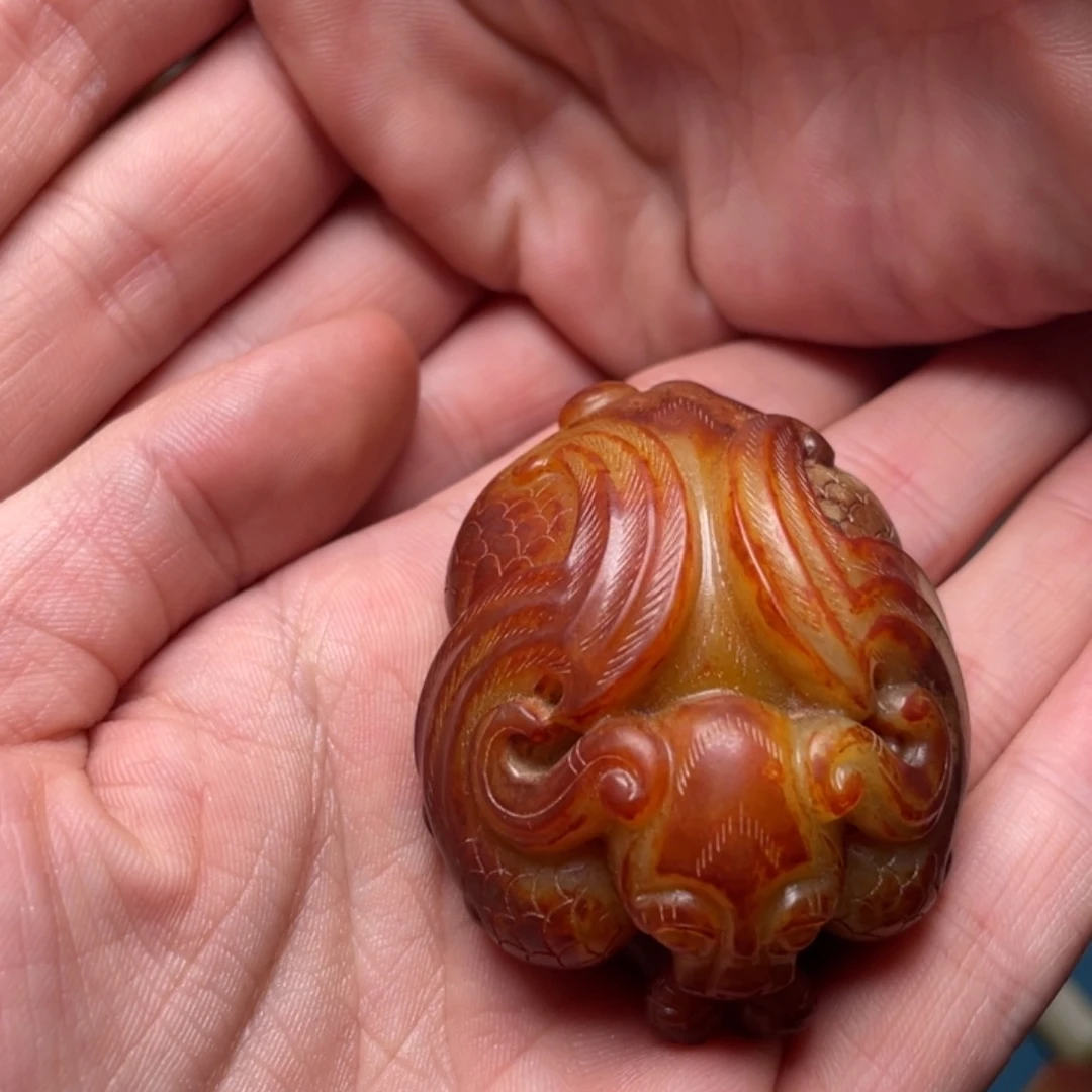 和田玉挂件未镶嵌起****？