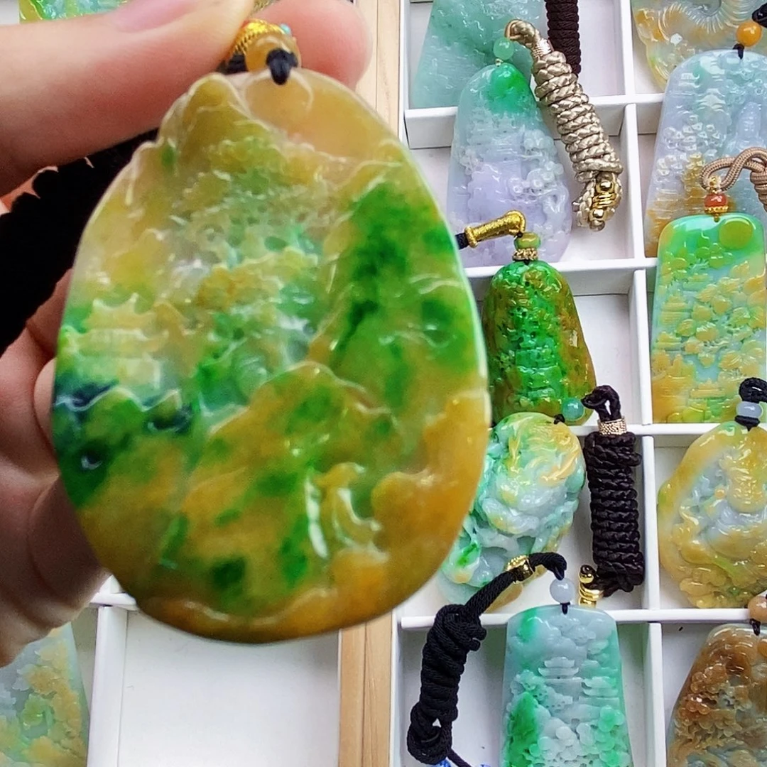 翡翠未镶嵌颈饰翡翠