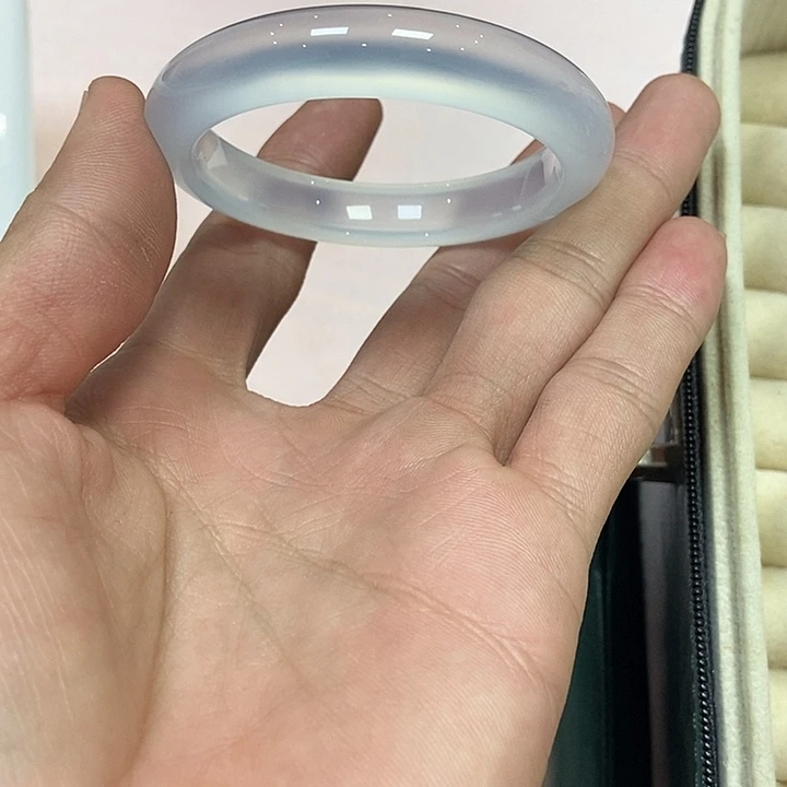 玛瑙/玉髓手镯未镶嵌故*"209