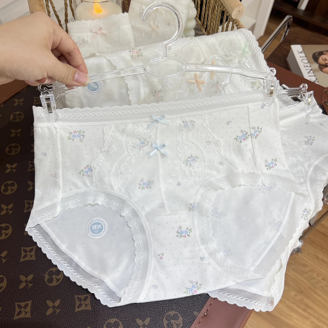 80-128斤芭蕾风碎花内裤女中腰蕾丝拼接包臀无痕加长裆底裤8541