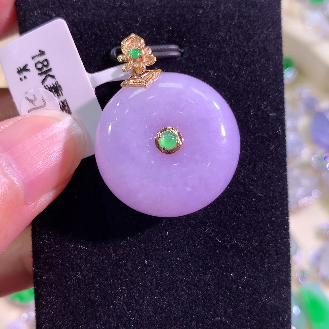 翡翠18K金镶嵌颈饰