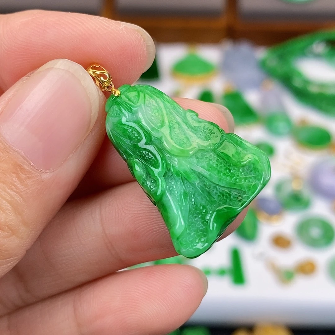 吊坠(不含链)18K金镶嵌翡翠