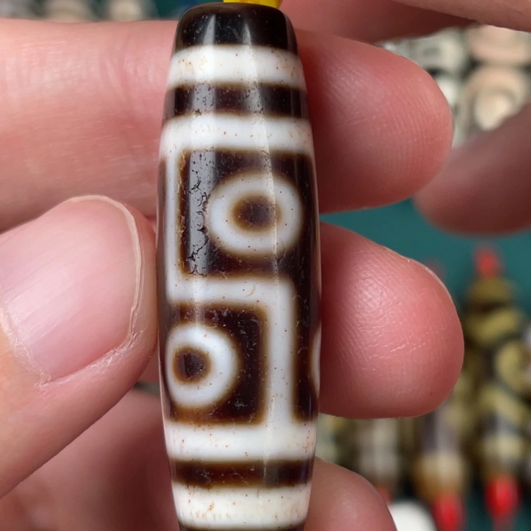 玛瑙/玉髓裸珠38.5 12.6 行运六眼图腾