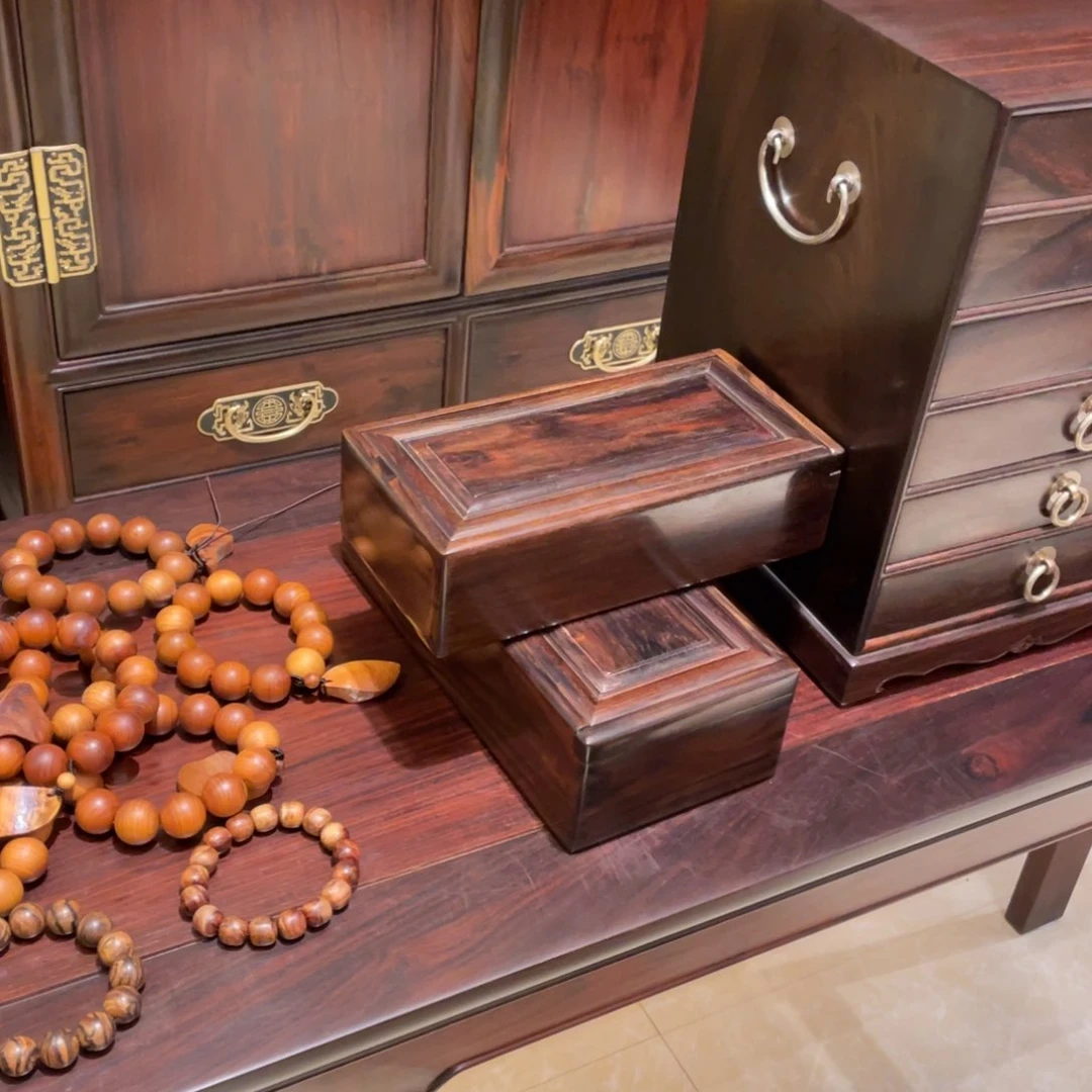 红酸枝木类成套家具