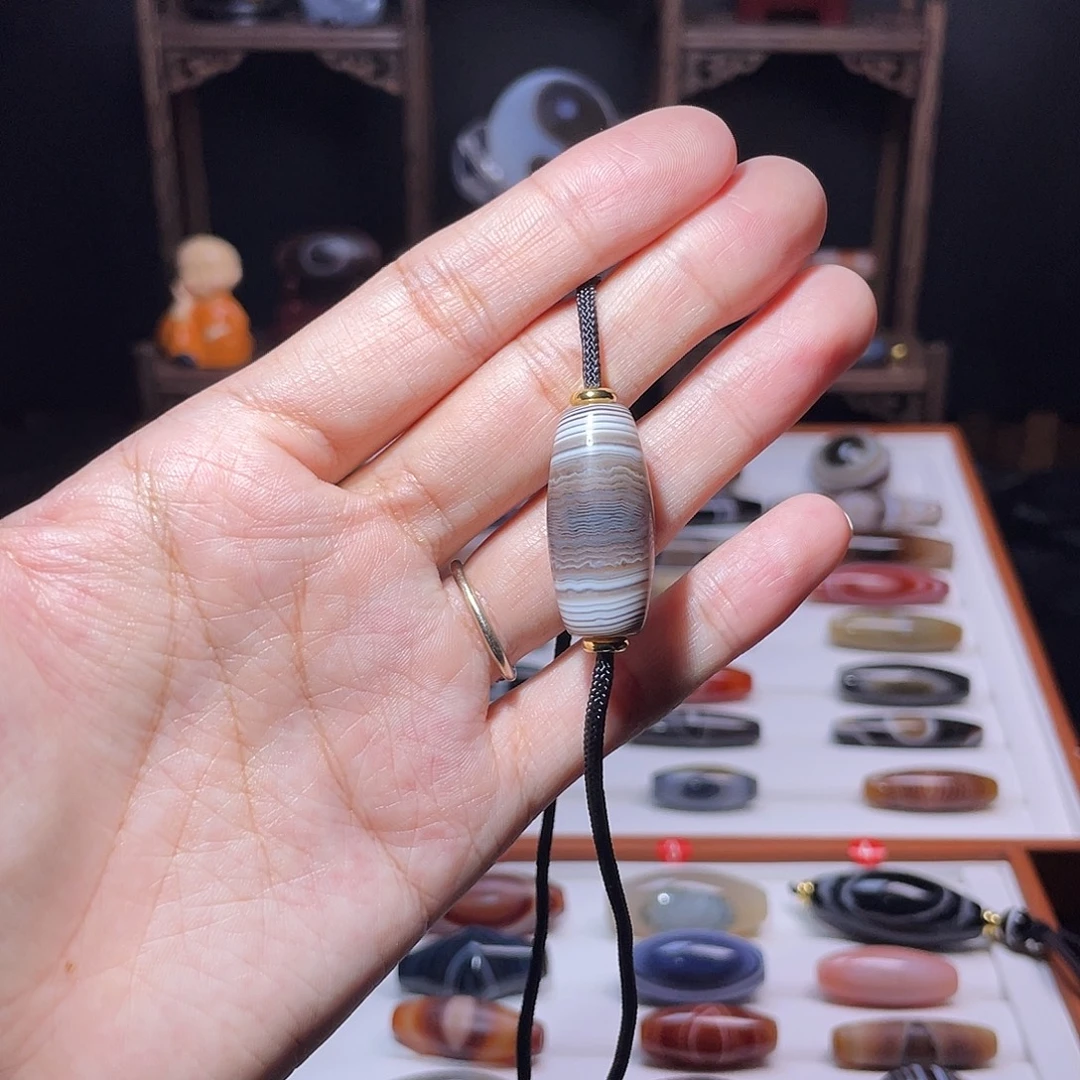 玛瑙/玉髓未镶嵌吊坠(赠链)