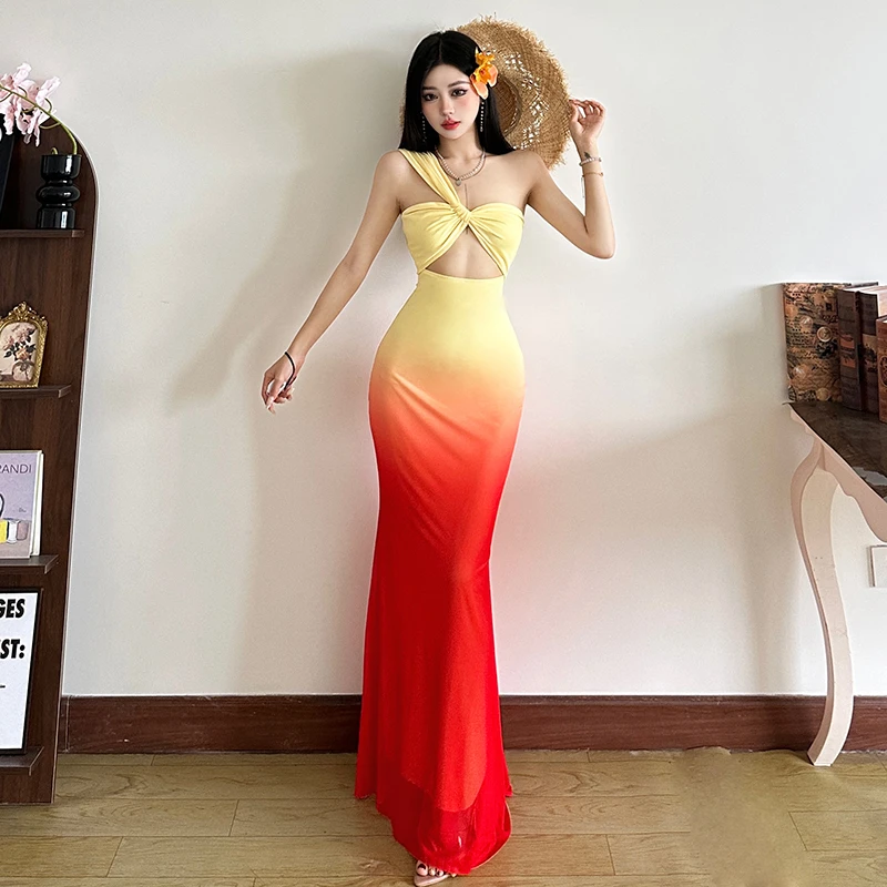 Malou 海岛度假落日渐变镂空性感斜肩显瘦挂脖连衣裙女K25D67868