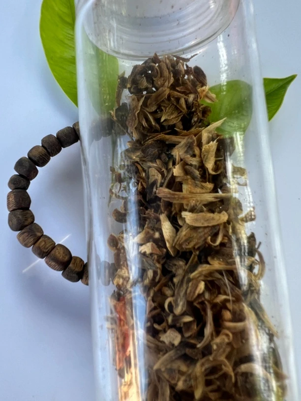 沉香To-F原材料006方MD老白棋