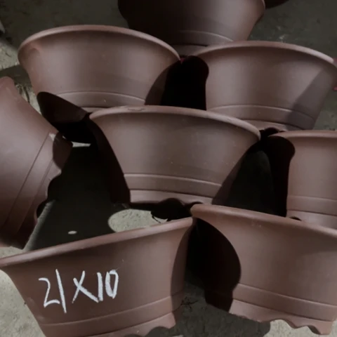 100-8。      21-10