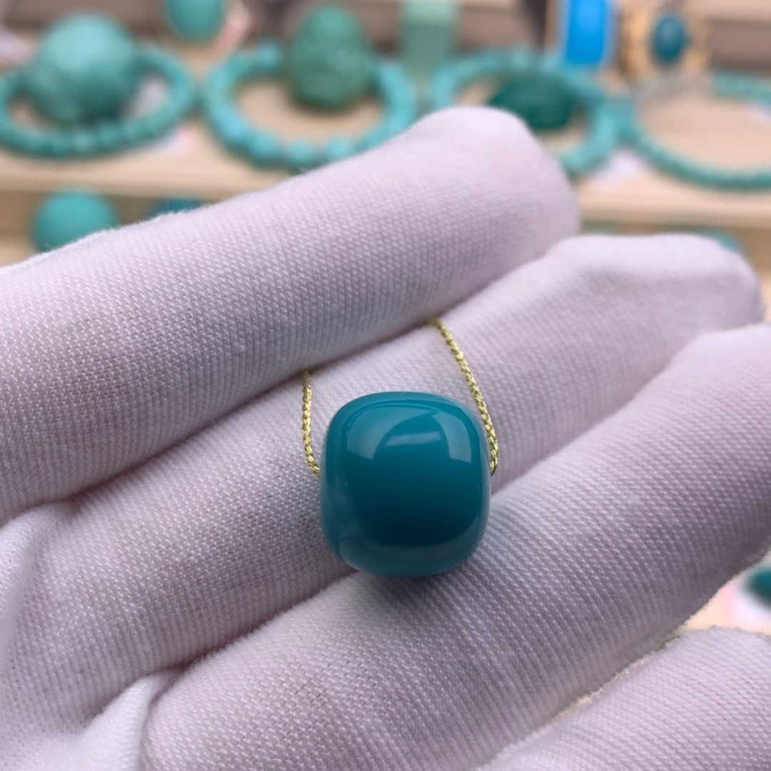 绿松石未镶嵌珠宝奇石14.1*12.9