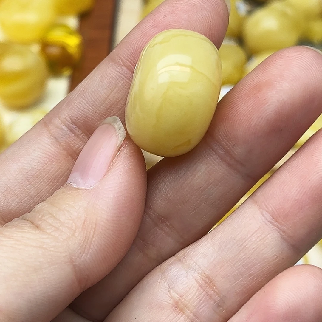 蜜蜡未镶嵌裸石天然