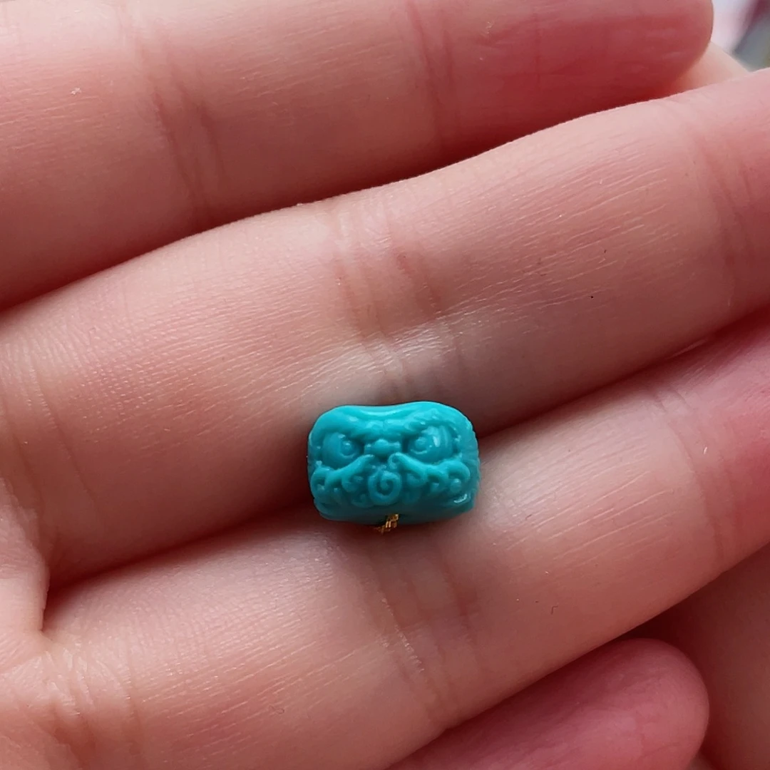 绿松石颈饰未镶嵌