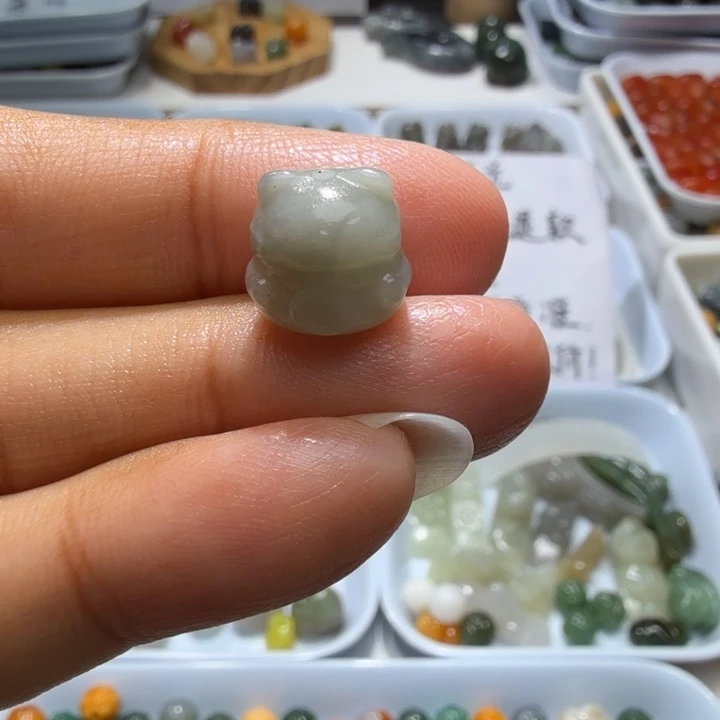 未镶嵌和田玉珠宝半成品