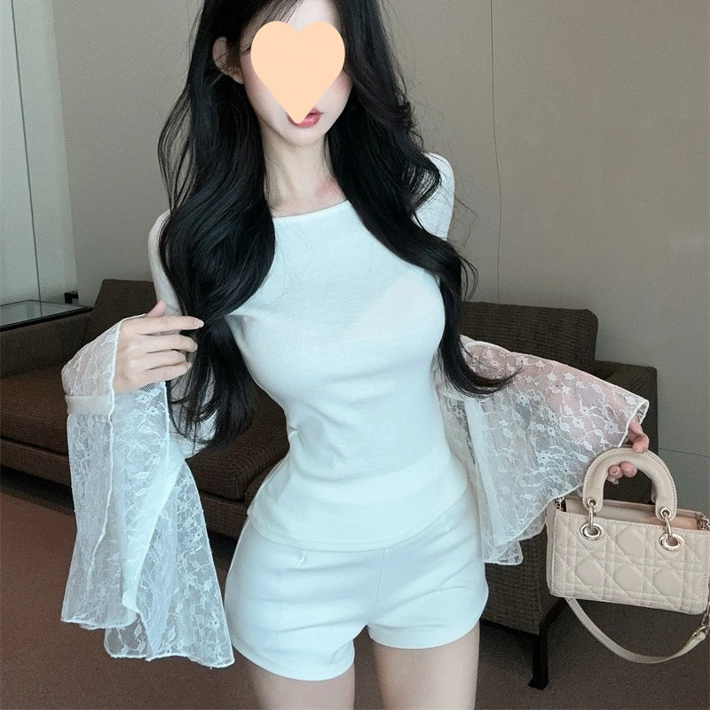 韩版高街蕾丝拼接圆领喇叭袖设计感上衣百搭气质修身显瘦打底恤