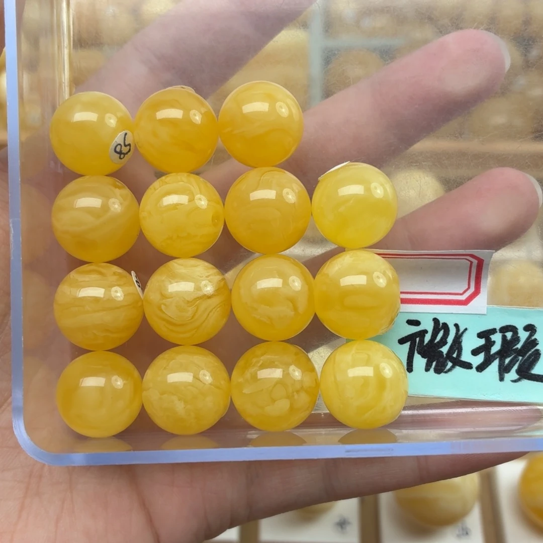 `***、未镶嵌蜜蜡裸石微瑕