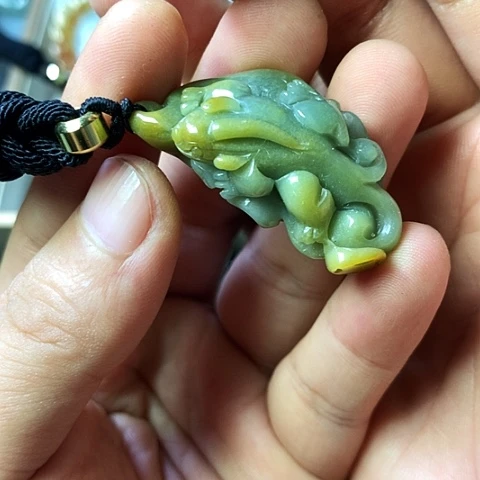 颈饰未镶嵌翡翠福豆豆珠宝翡翠颈饰