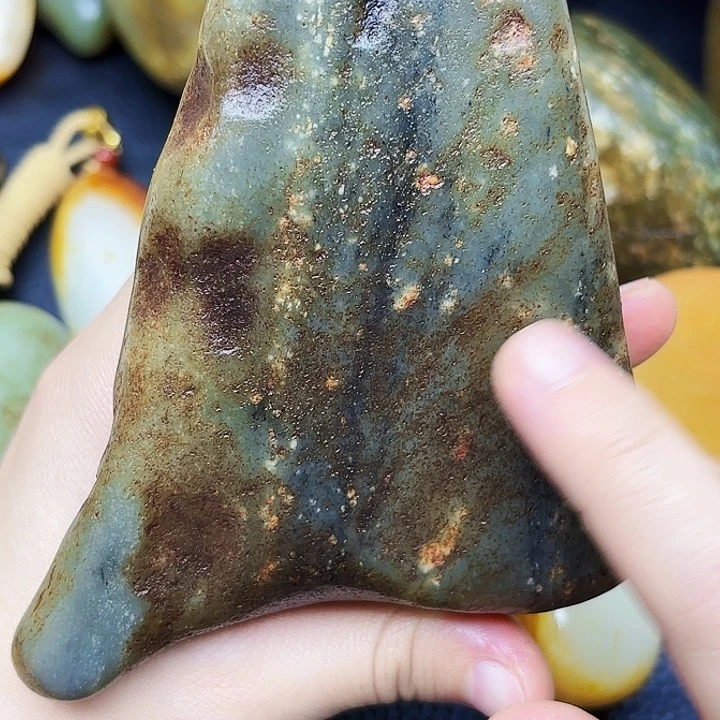 未镶嵌和田玉挂件