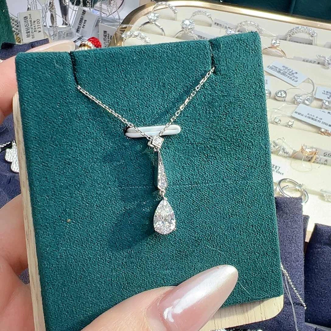 实验室培育钻石铂Pt950镶嵌水滴项链