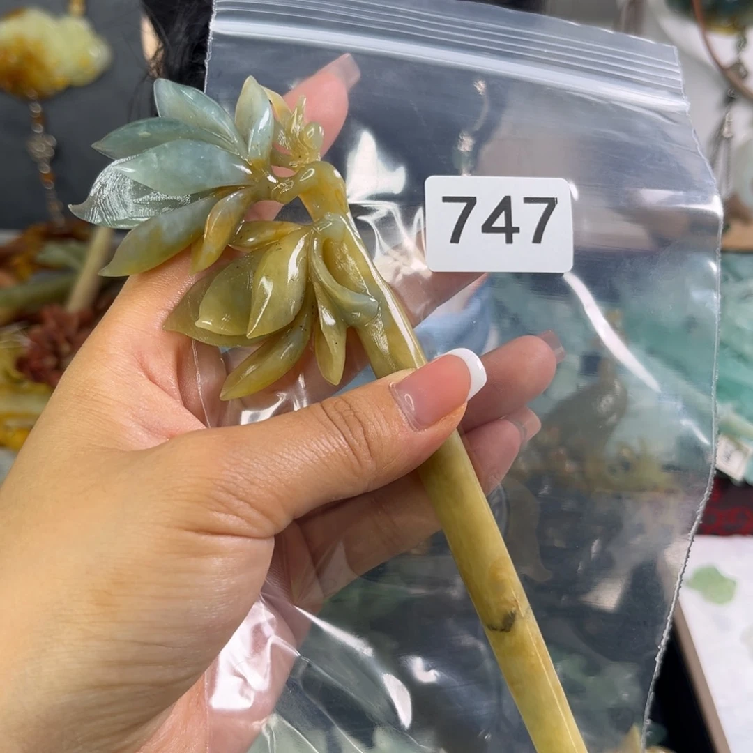 蛇纹石玉未镶嵌发饰小*儿
